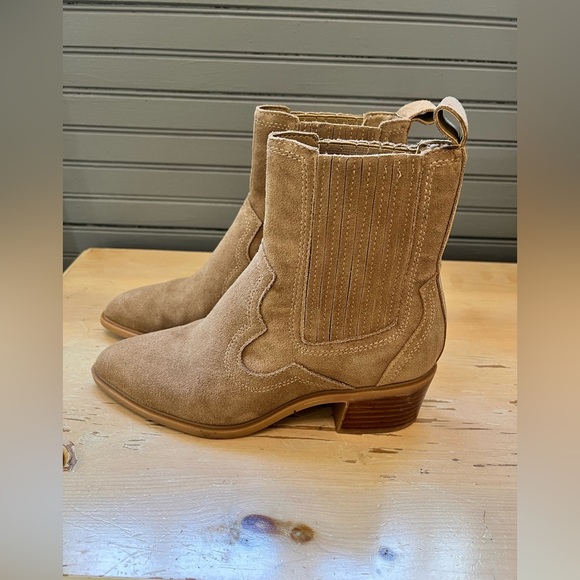 Dolce Vita Senna Almond Suede Women’s 6.5 - Picture 3 of 8